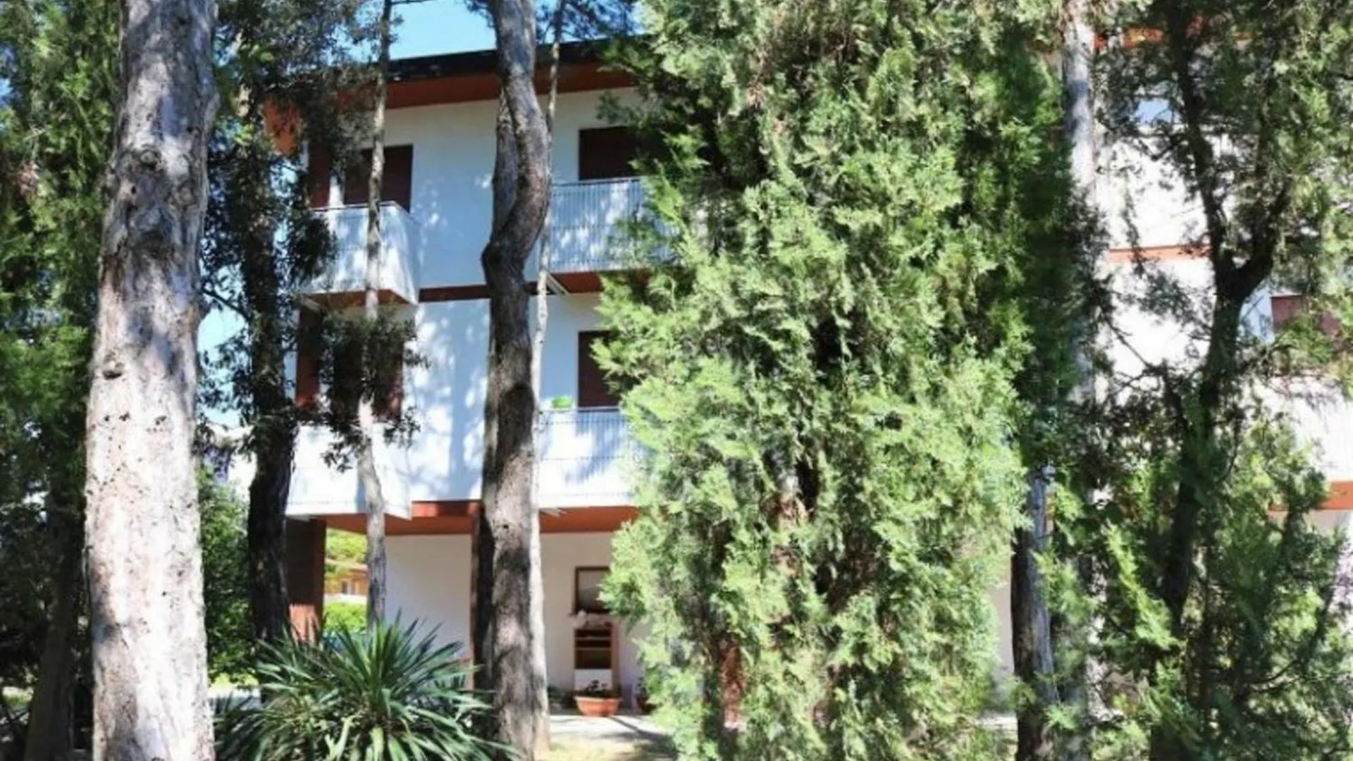 Stay Near The Beach And Thermal Area Bibione 0*,