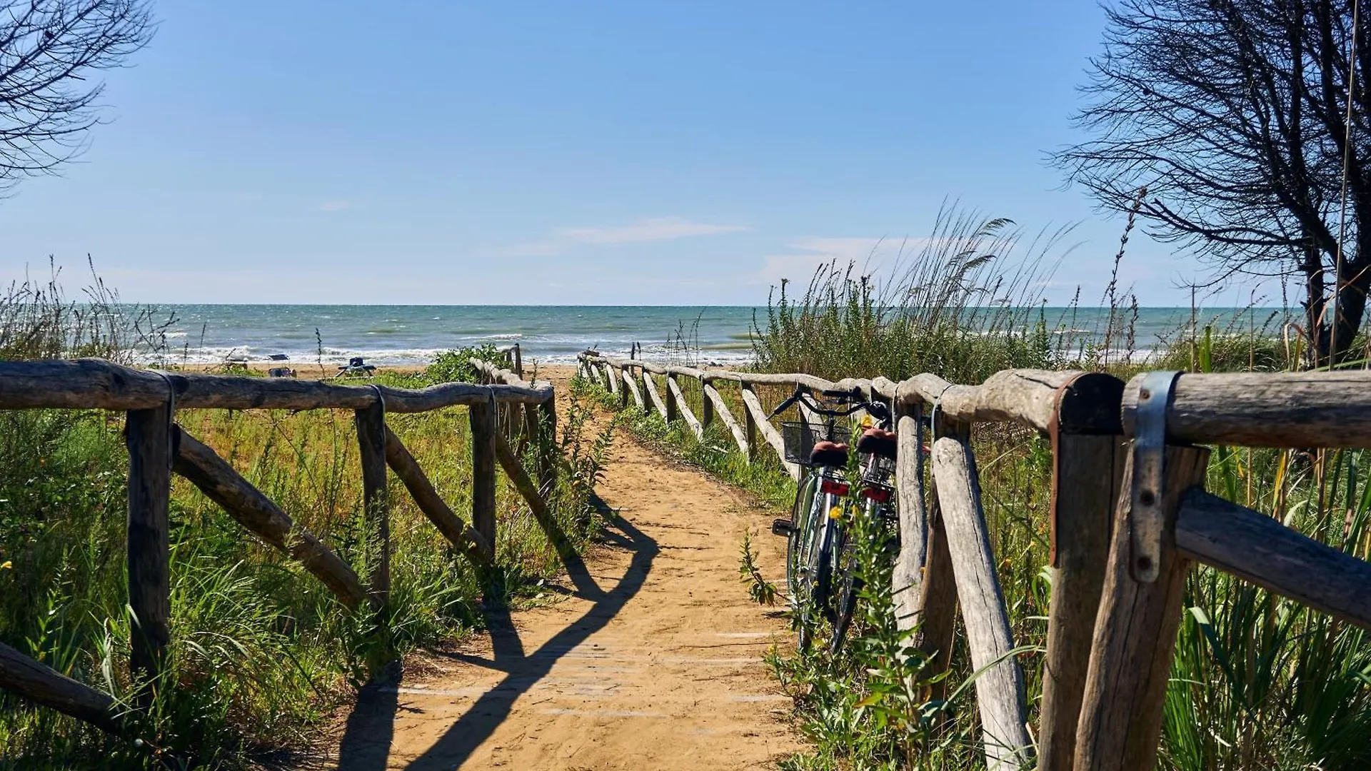 Stay Near The Beach And Thermal Area Bibione 0*,